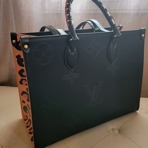 On the go tote purse